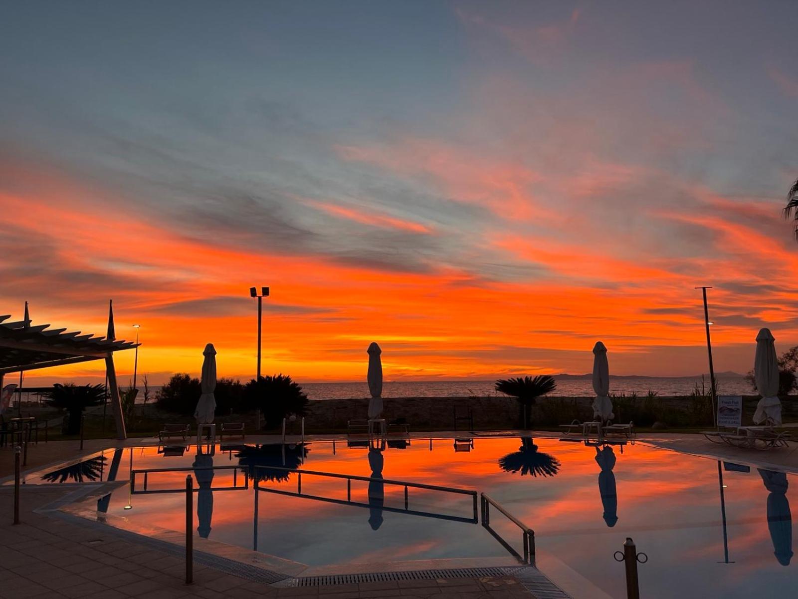 Coralli Hotel Пердика Экстерьер фото